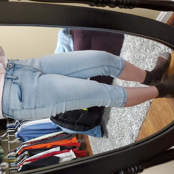 Natural Reflections Denim Capri Pants 